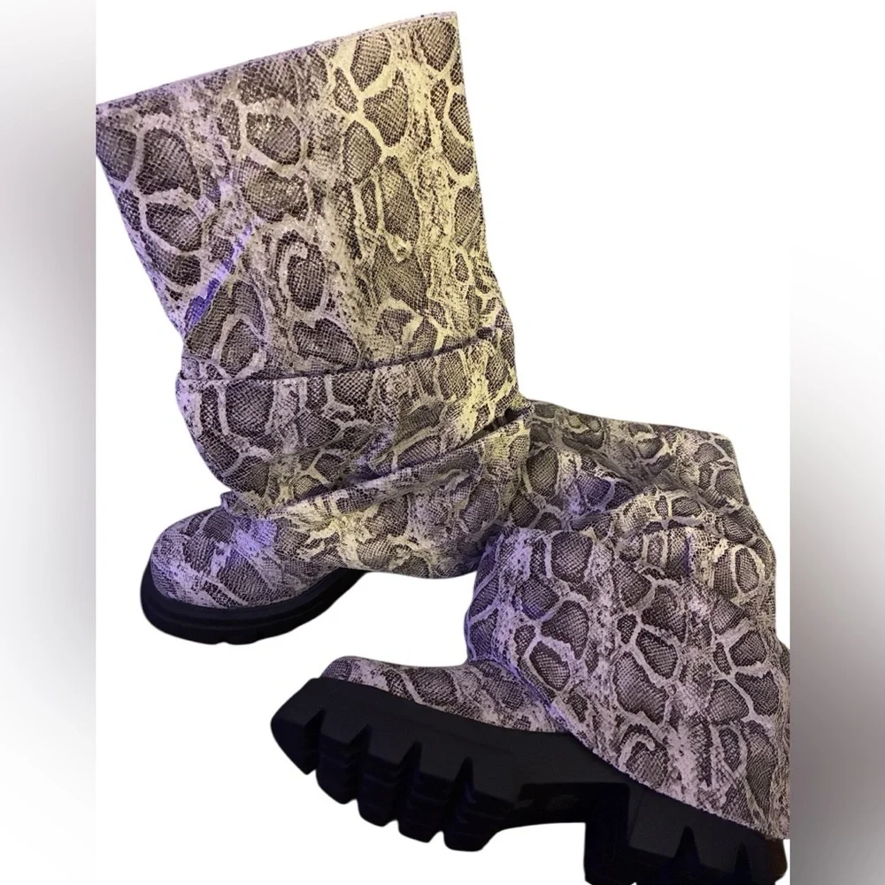 ShopAkira Snake Print Boots - Picture 5 of 6